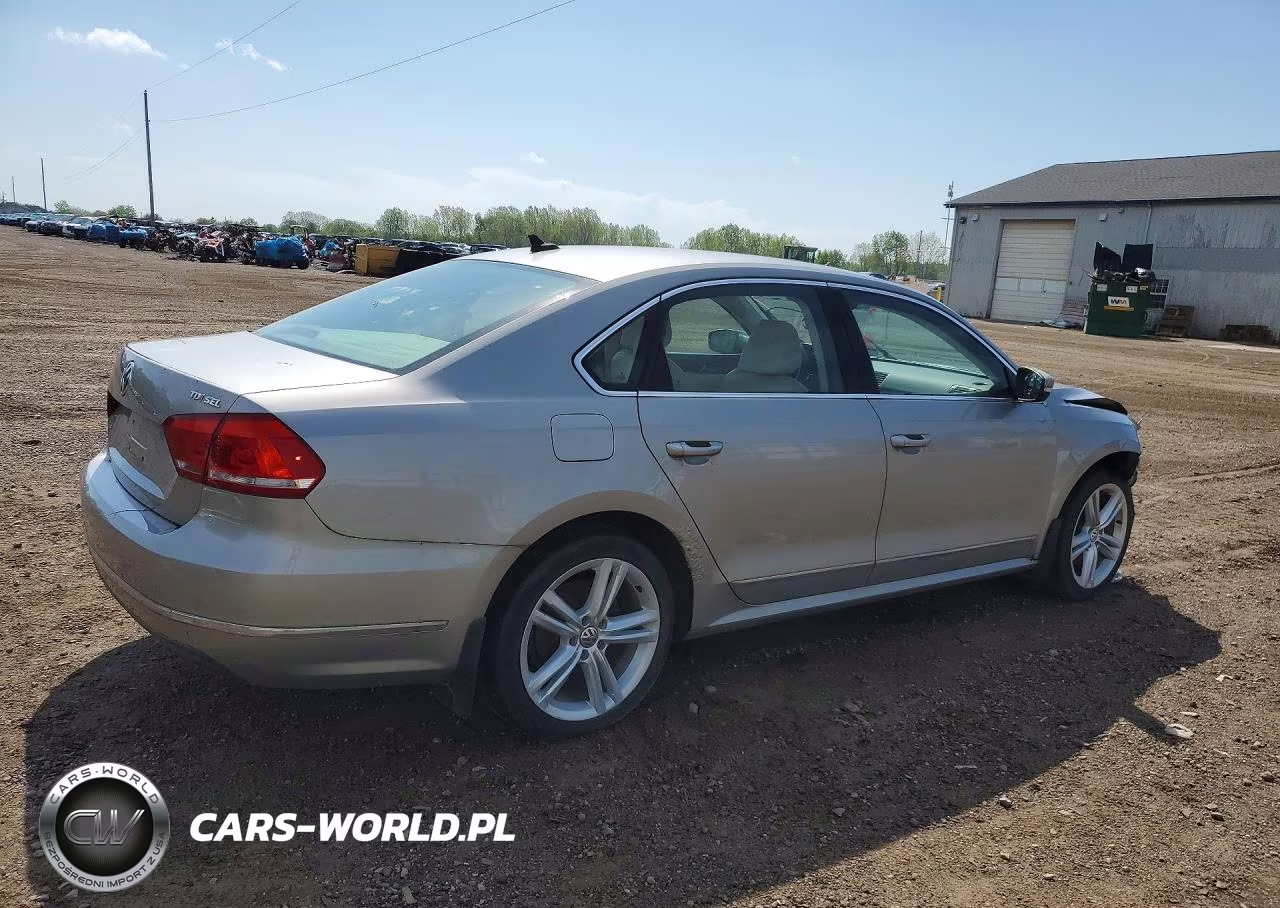2013 Volkswagen Passat Sel VIN:1VWCN7A31DC125350 - 3