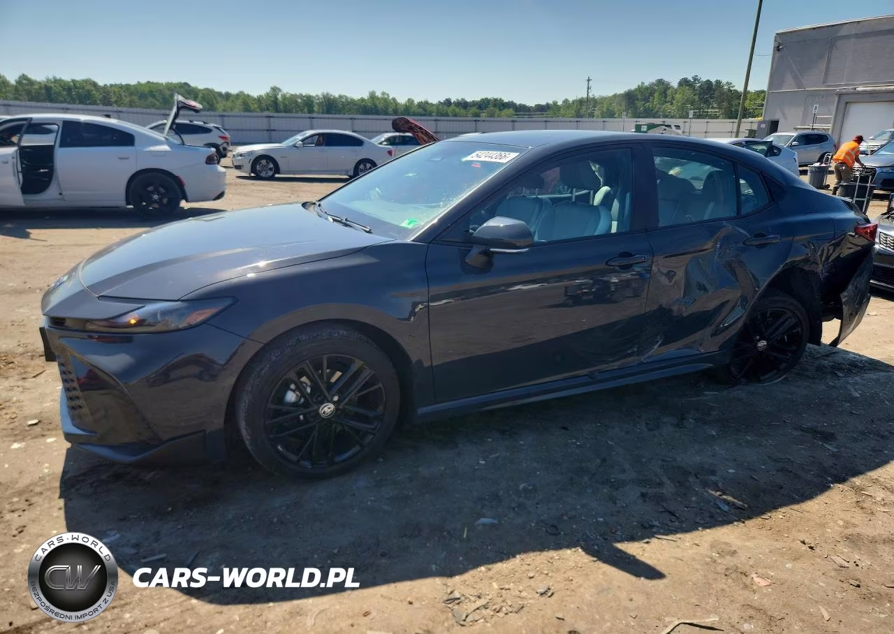 2025 Toyota Camry Se – zdjęcie 1 z 12