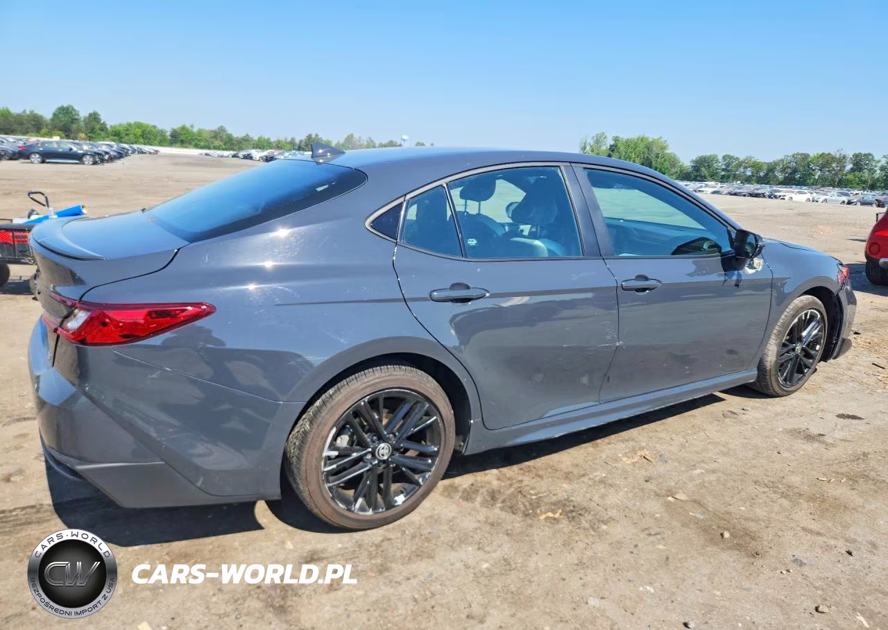 2025 Toyota Camry Se VIN:4T1DAACKXSU066208 - 3