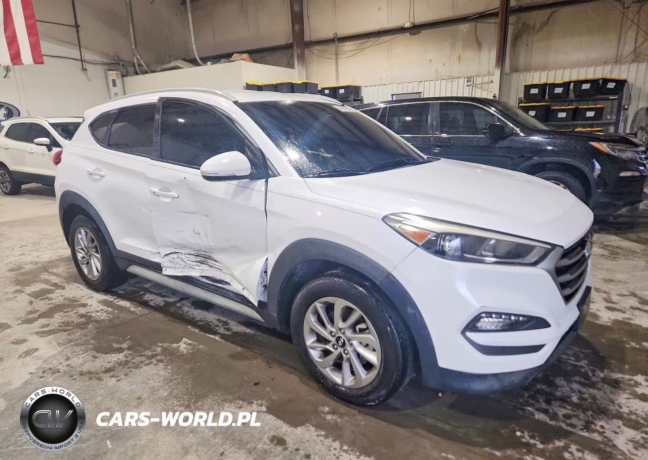 2017 Hyundai Tucson Se Plus VIN:KM8J33A45HU500296 - 4