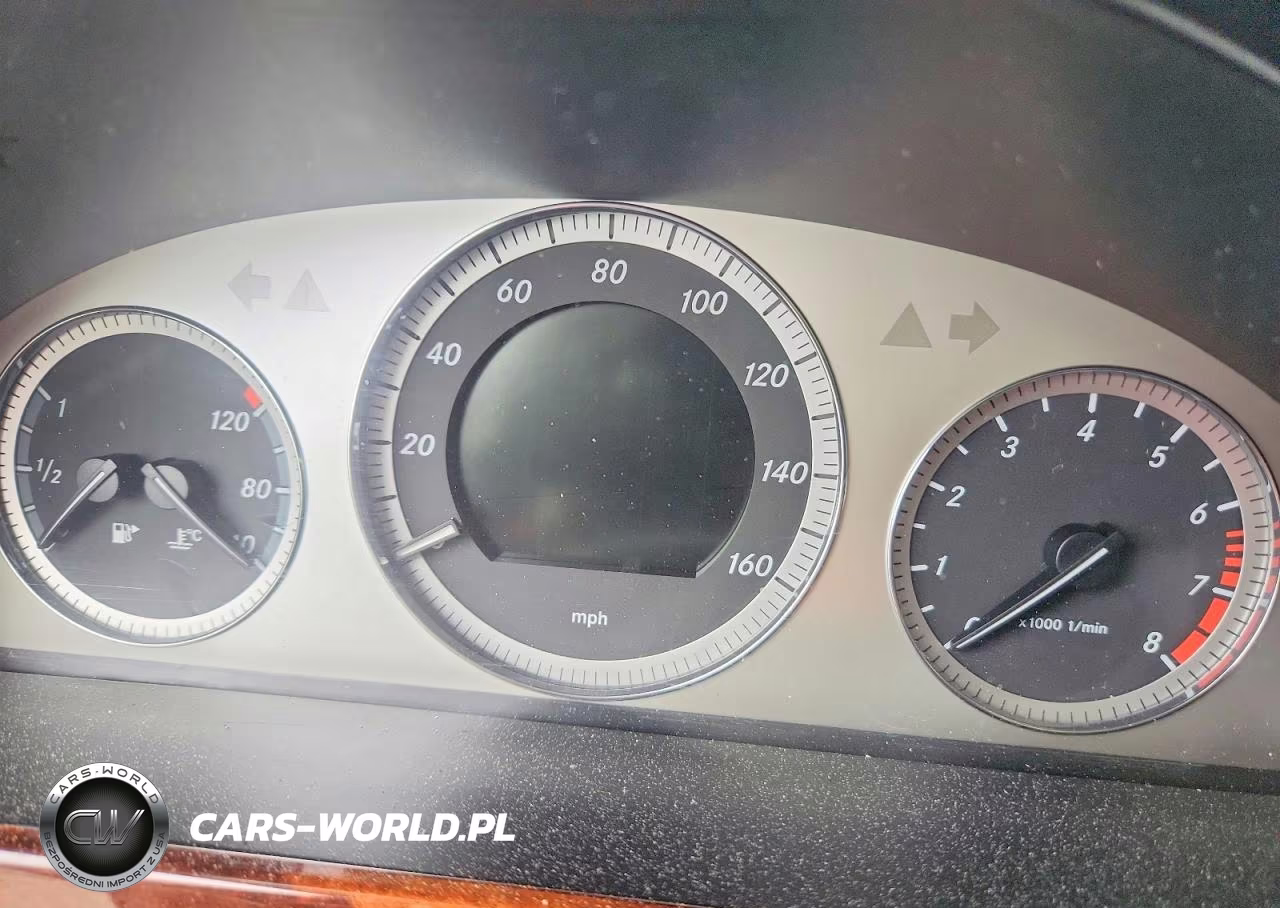 2010 Mercedes-Benz Glk 350 4Matic VIN:WDCGG8HB3AF331257 - 9