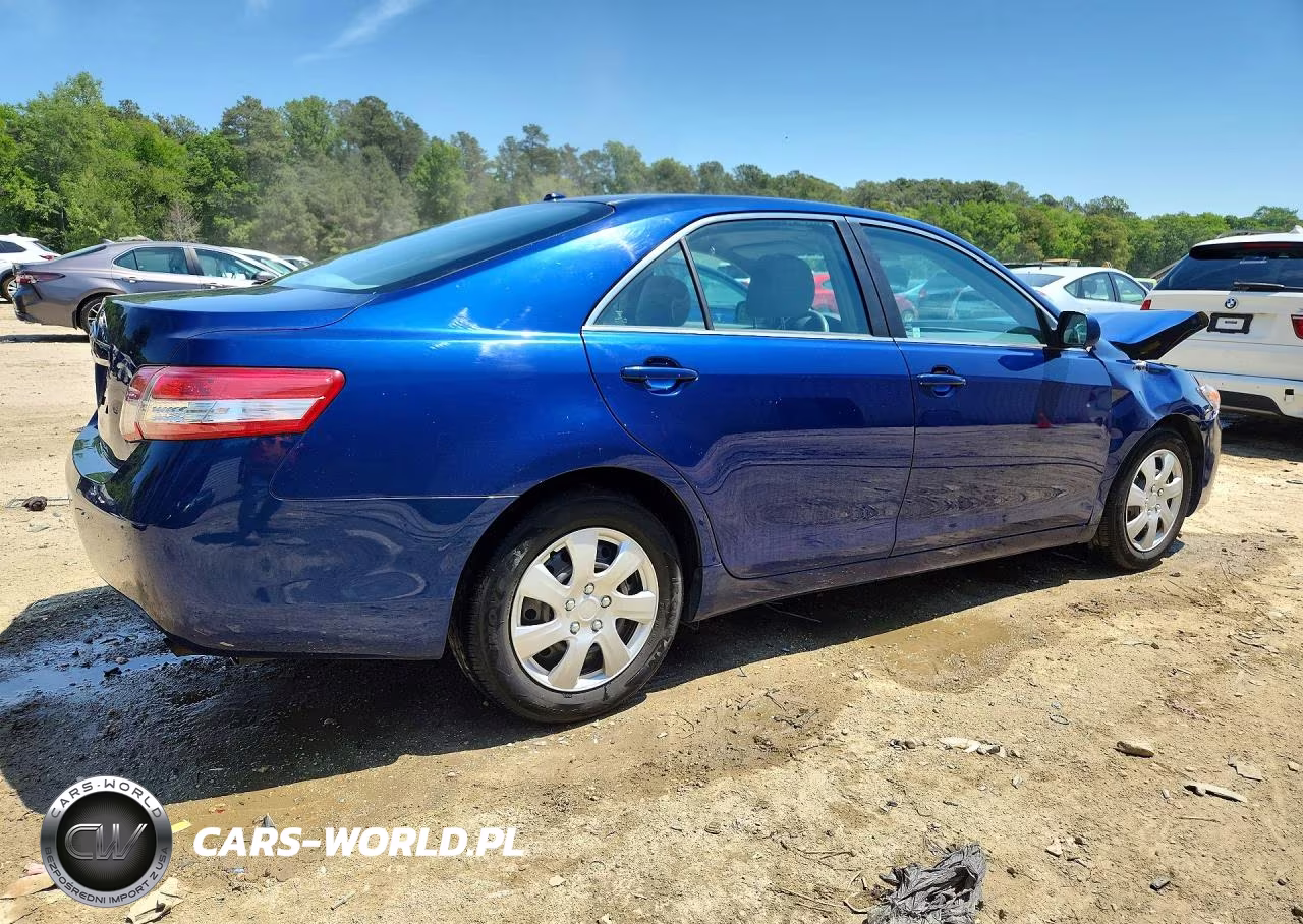 2010 Toyota Camry Le VIN:4T1BF3EK5AU551985 - 3