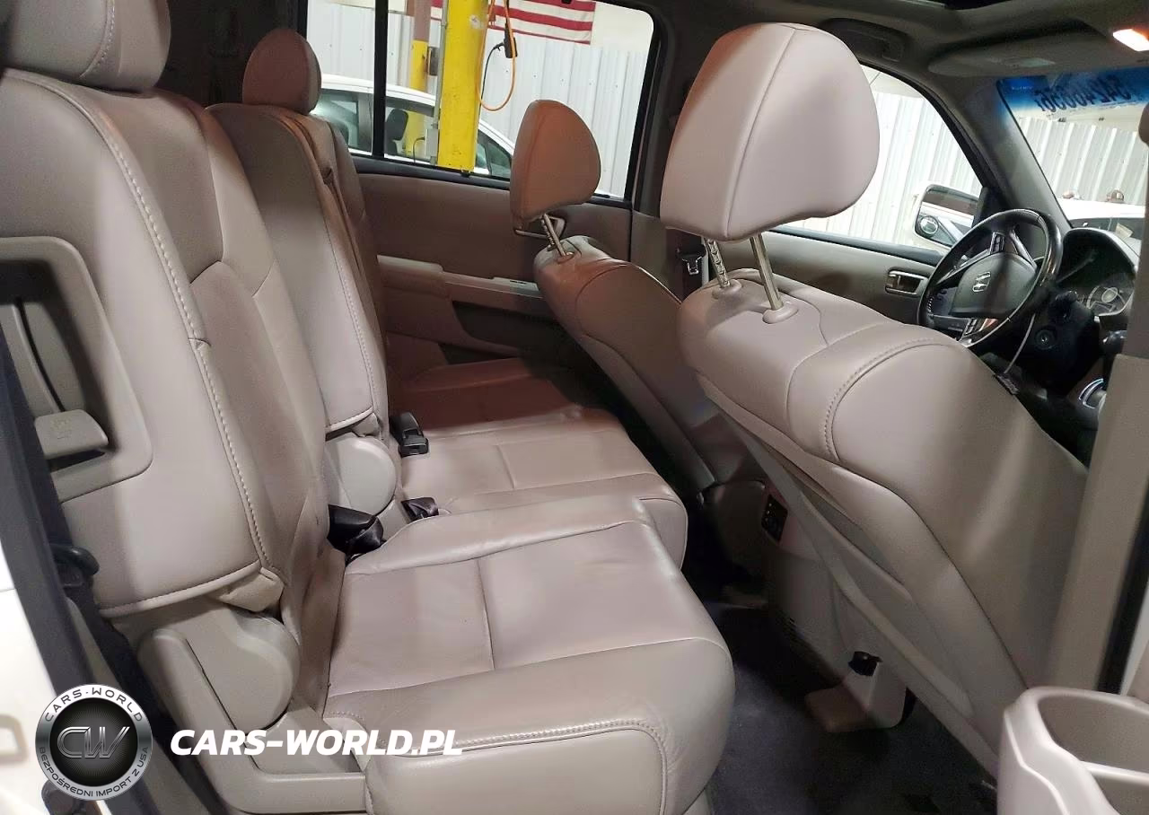 2011 Honda Pilot Touring VIN:5FNYF4H91BB065746 - 11