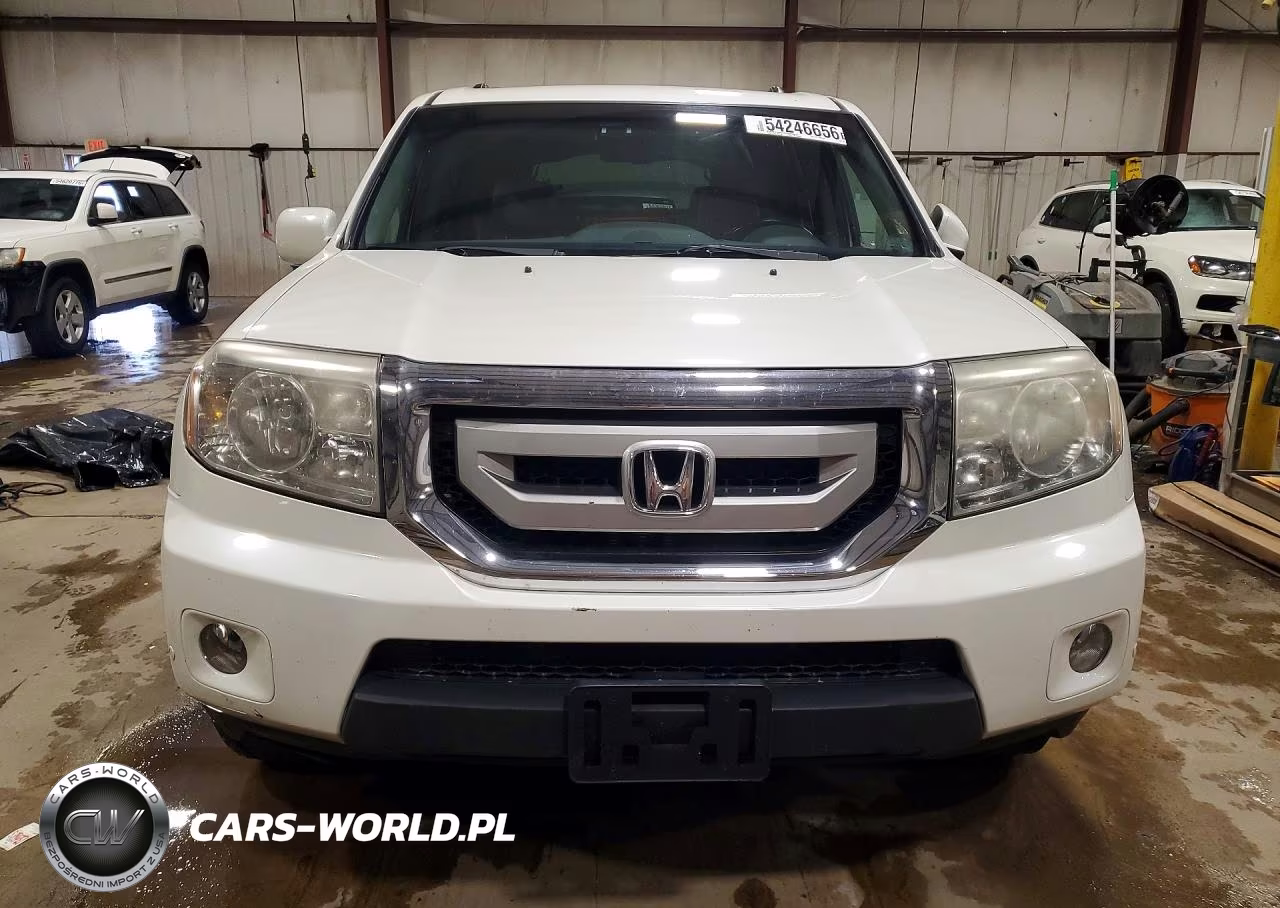 2011 Honda Pilot Touring VIN:5FNYF4H91BB065746 - 5