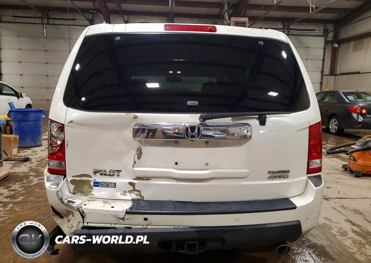 2011 Honda Pilot Touring VIN:5FNYF4H91BB065746 - 6