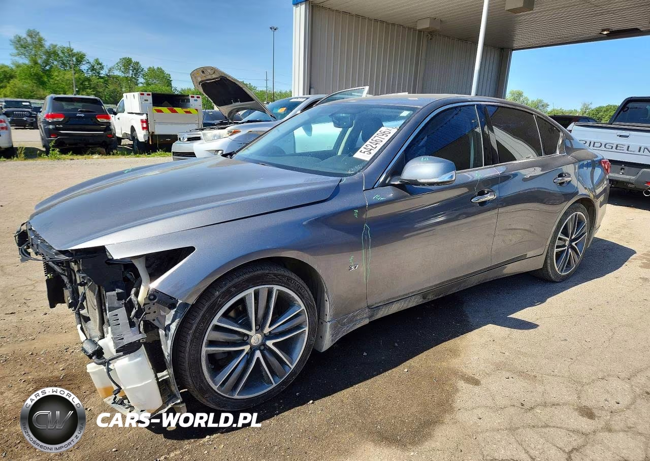 2015 Infiniti Q50 Premium