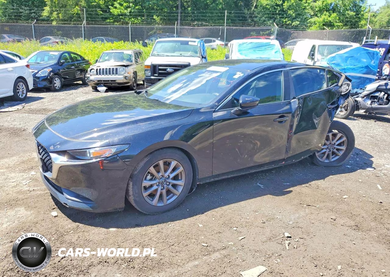 2021 Mazda 3 – zdjęcie 1 z 12