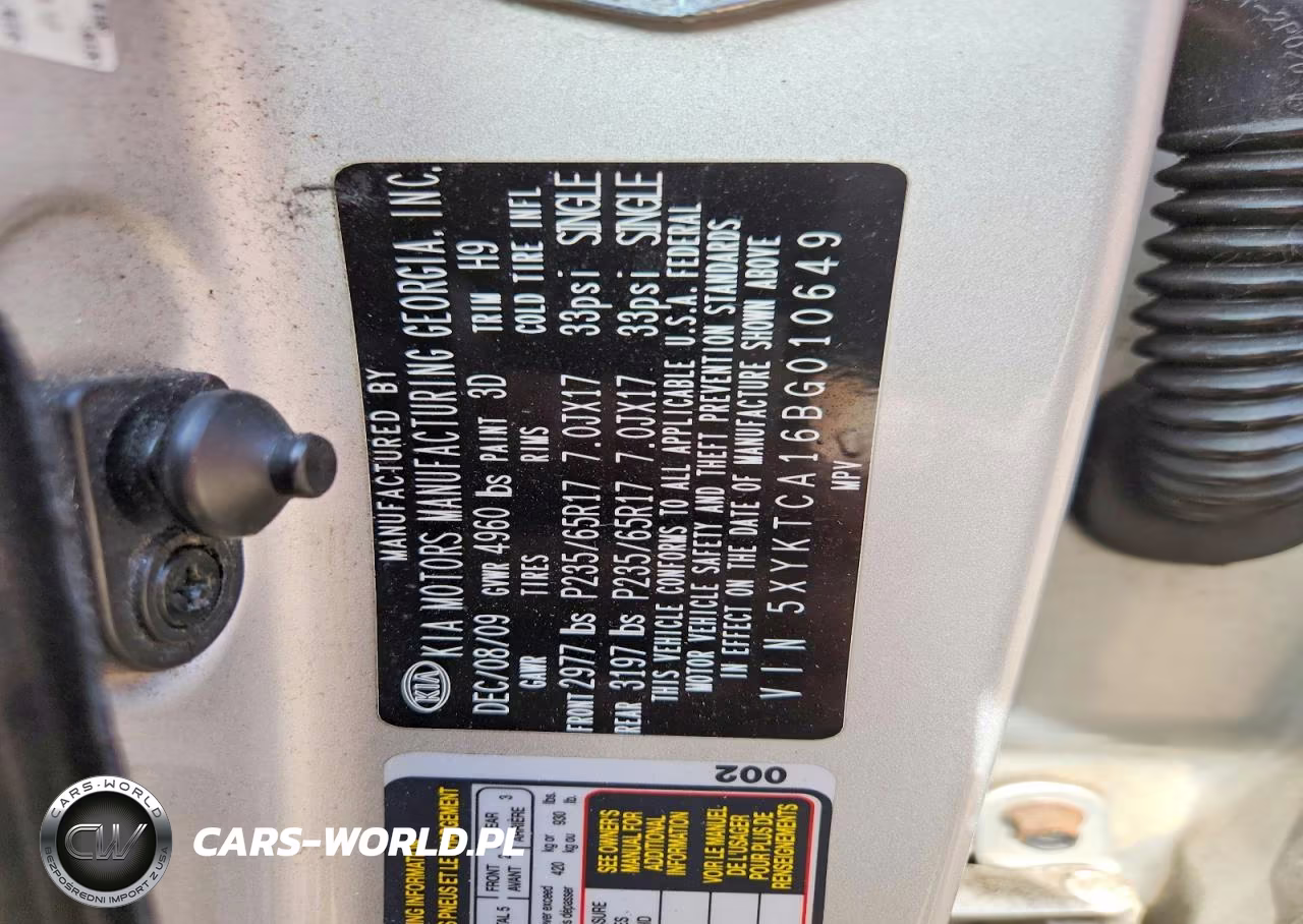 2011 Kia Sorento Lx VIN:5XYKTCA16BG010649 - 12