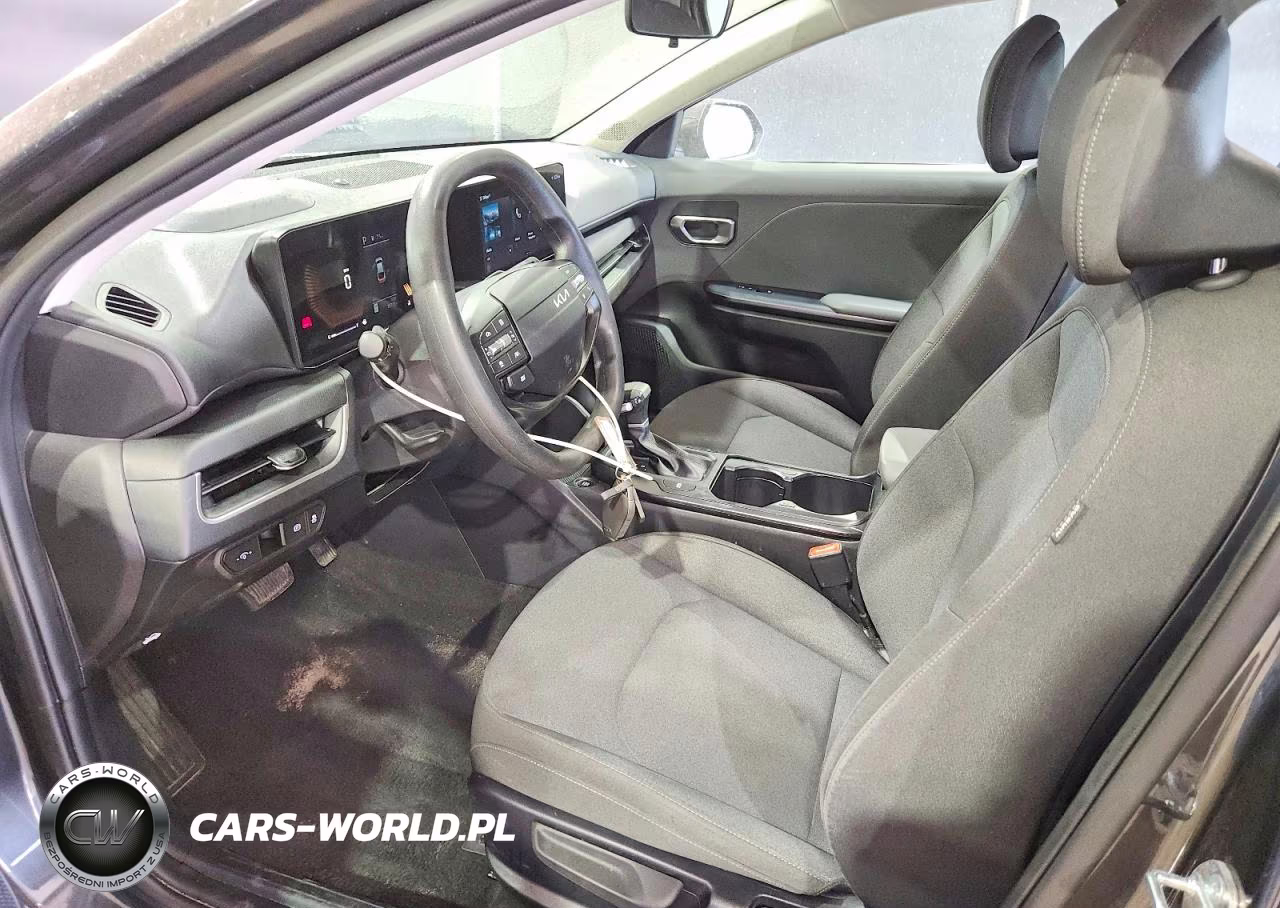 2025 Kia K4 Lxs VIN:3KPFT4DE0SE097225 - 7