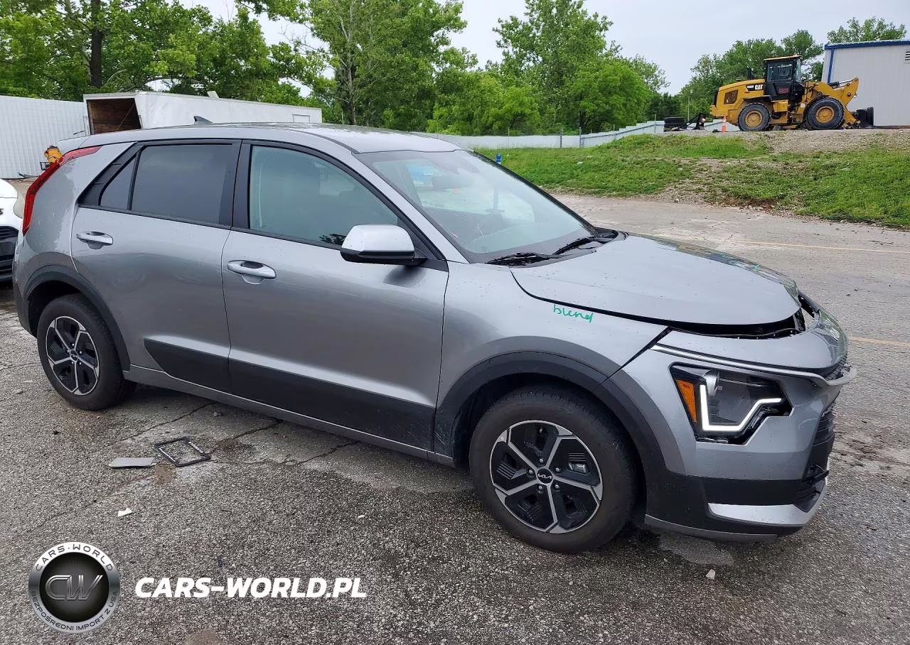2026 Kia Niro Lx VIN:KNDCP3LE6T5332596 - 4
