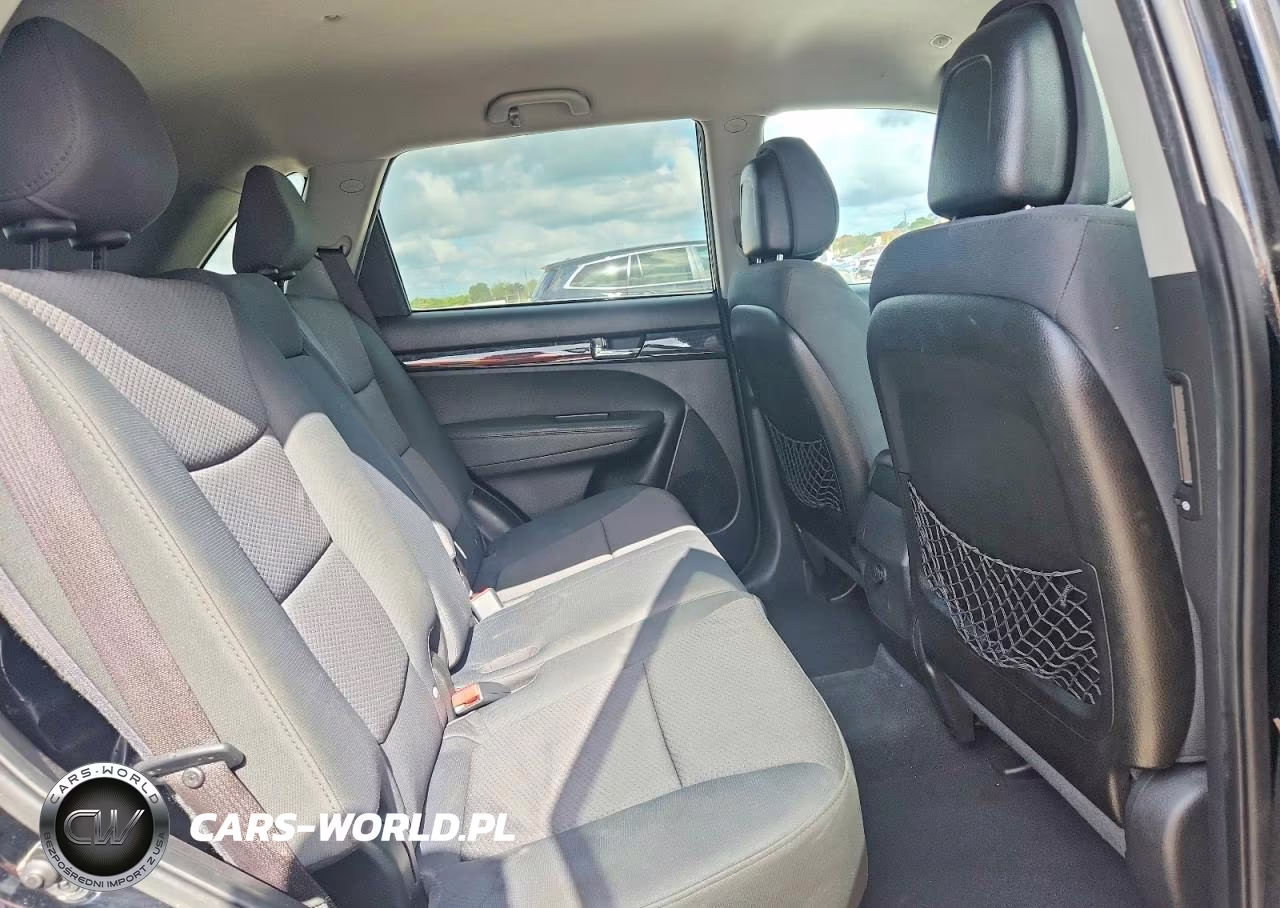 2012 Kia Sorento Lx VIN:5XYKT3A19CG233124 - 11