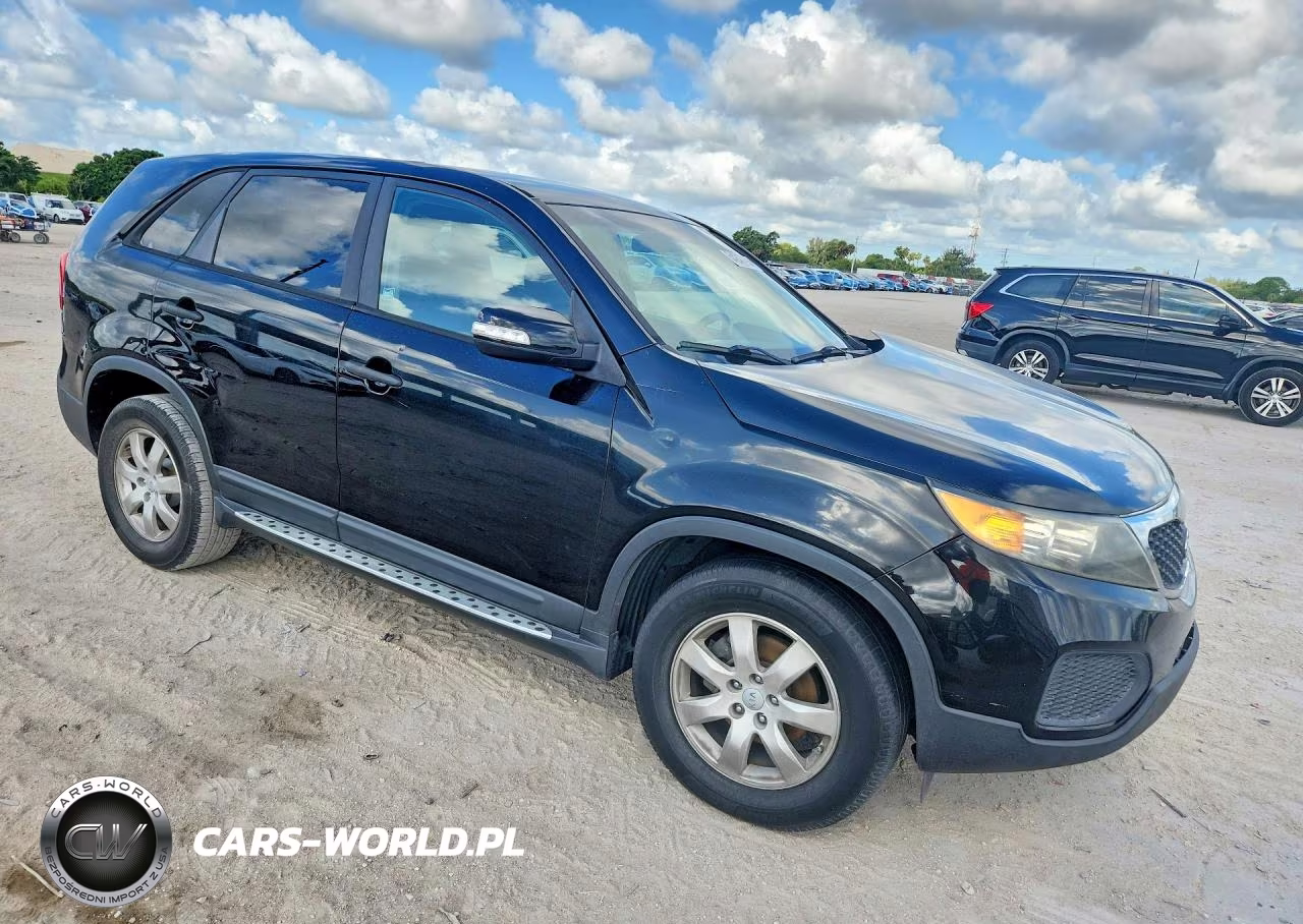 2012 Kia Sorento Lx VIN:5XYKT3A19CG233124 - 4