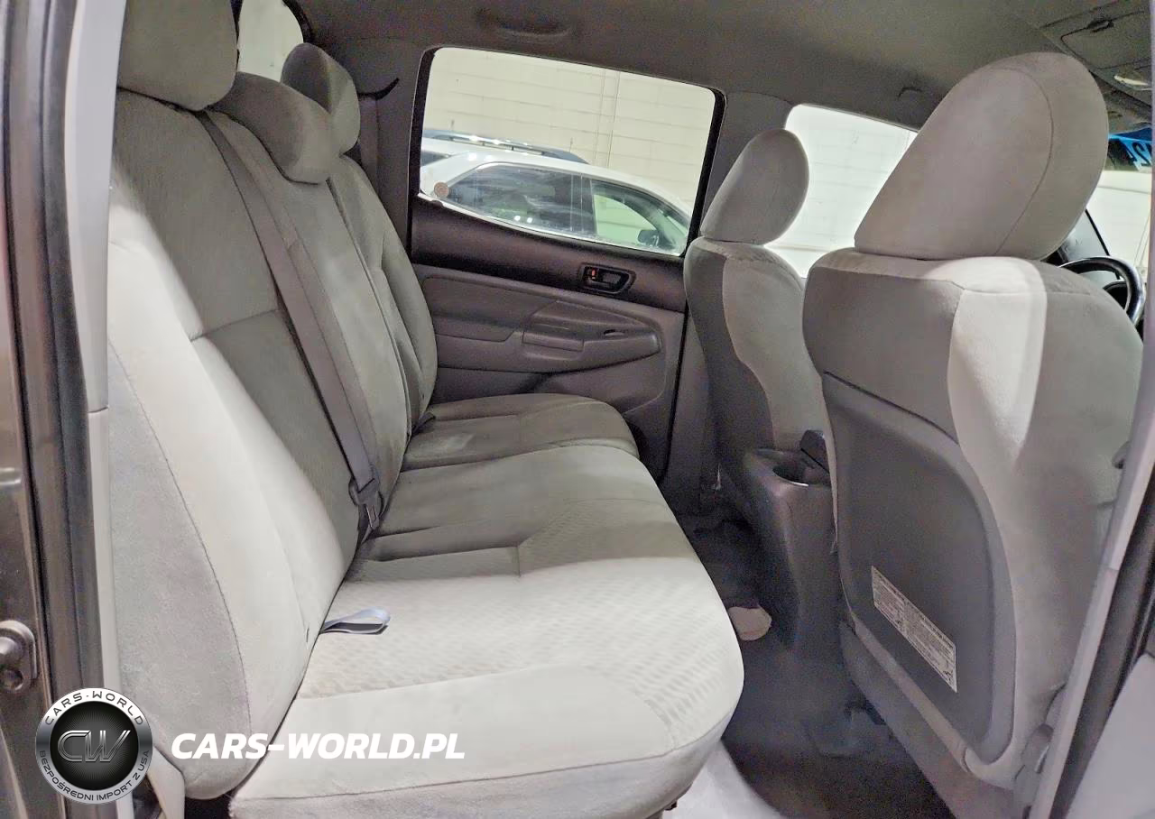 2011 Toyota Tacoma Double Cab VIN:3TMLU4EN0BM064472 - 10