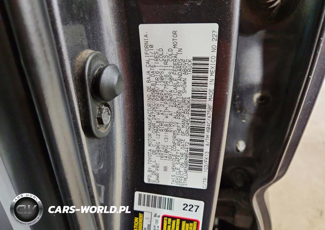 2011 Toyota Tacoma Double Cab VIN:3TMLU4EN0BM064472 - 12
