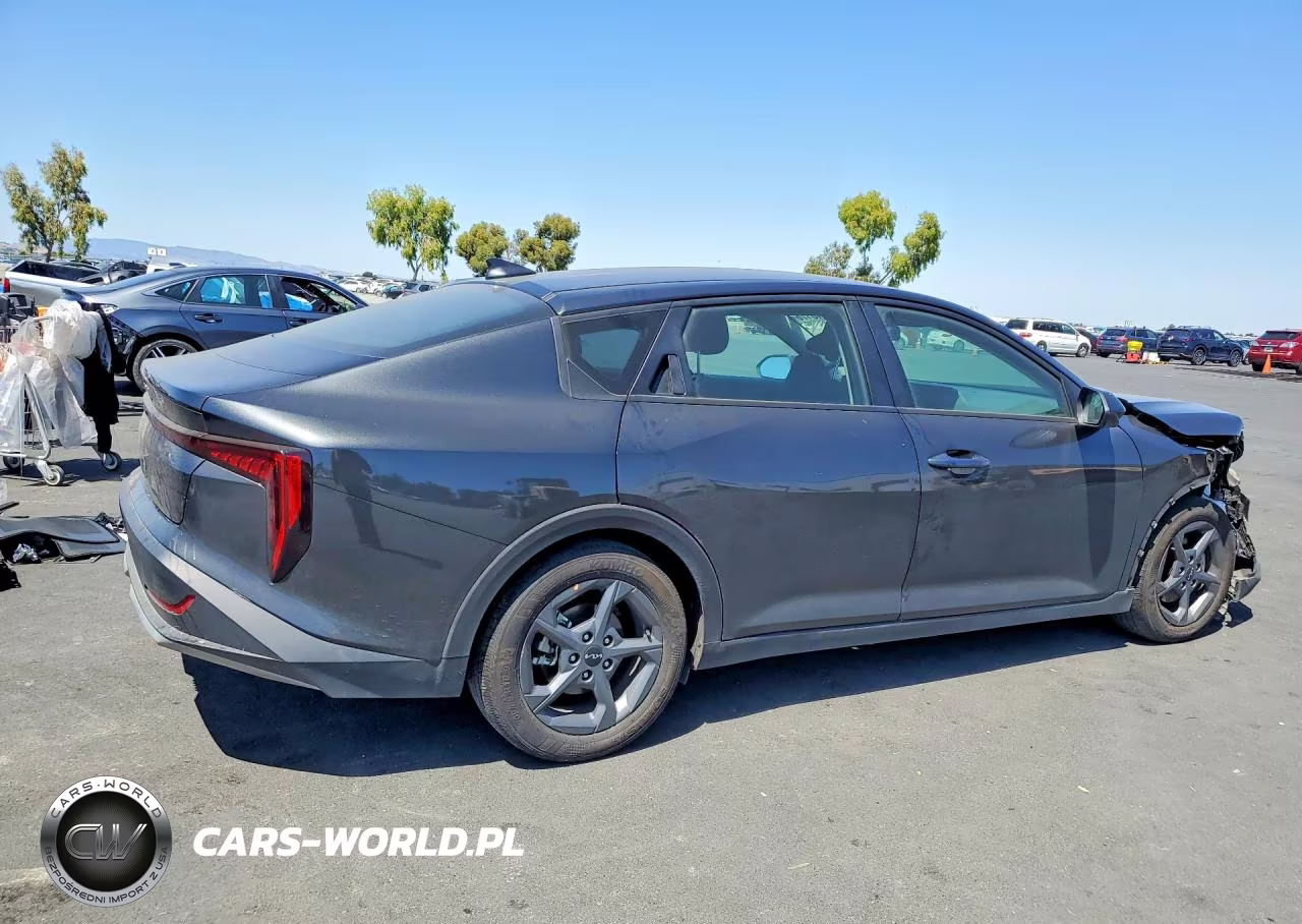 2025 Kia K4 Lxs VIN:3KPFT4DEXSE015887 - 3