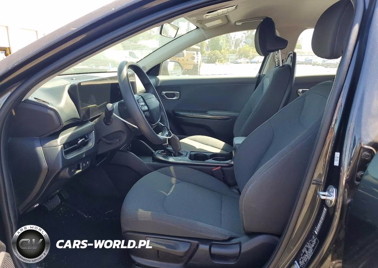 2025 Kia K4 Lxs VIN:3KPFT4DEXSE015887 - 7