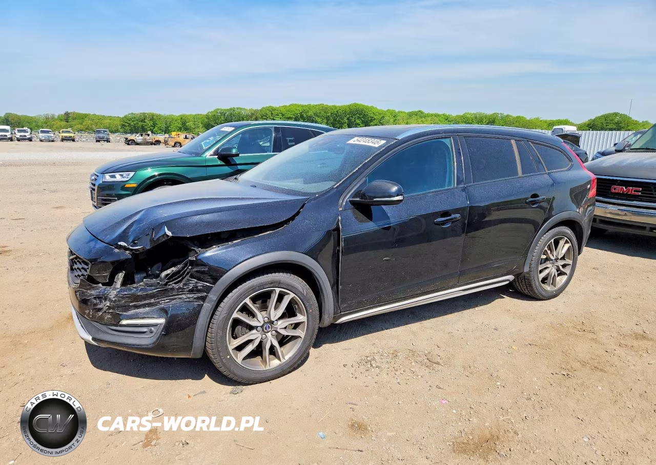 2016 Volvo V60 Cross Country Premier