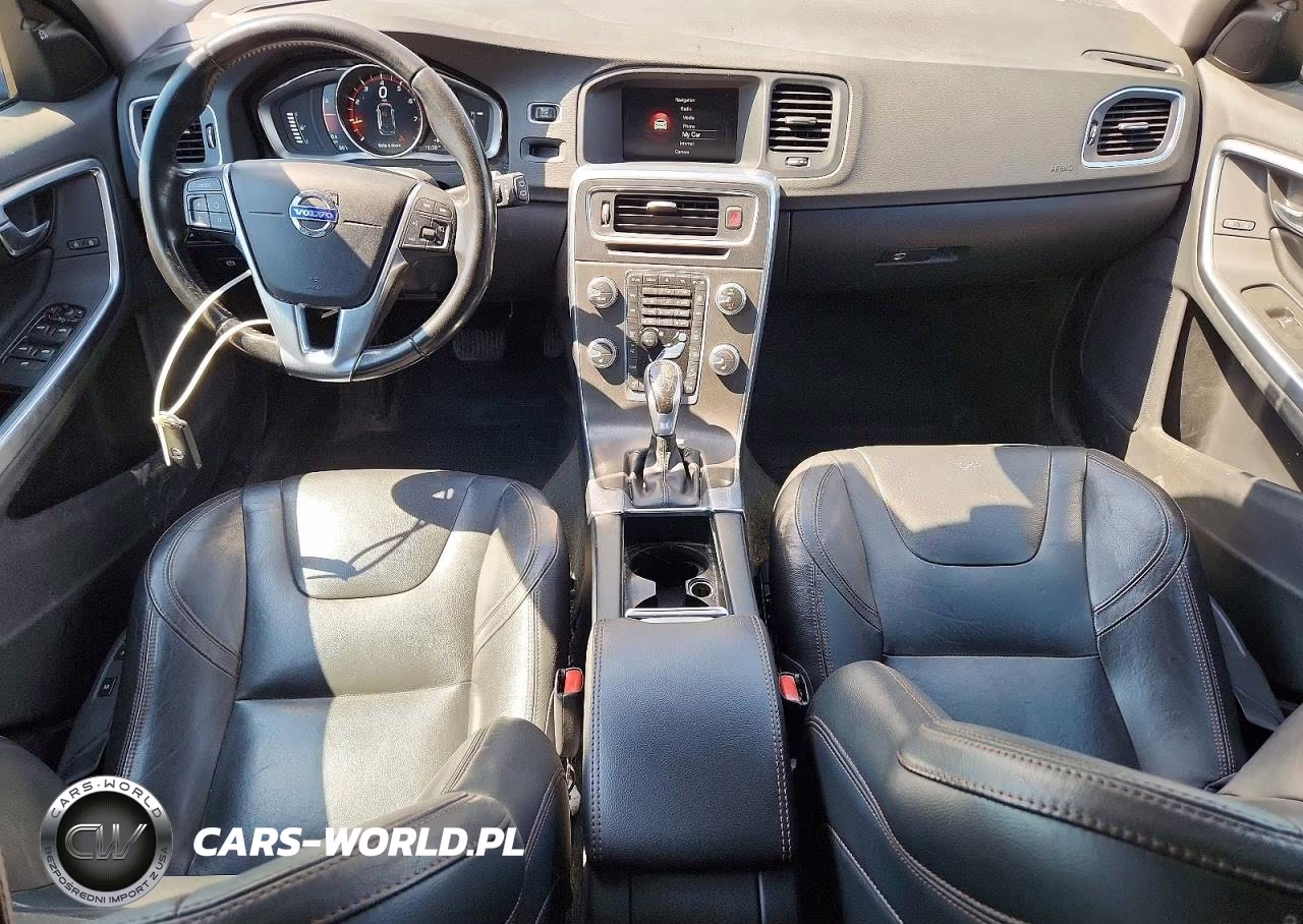 2016 Volvo V60 Cross Country Premier VIN:YV4612HK3G1003467 - 8
