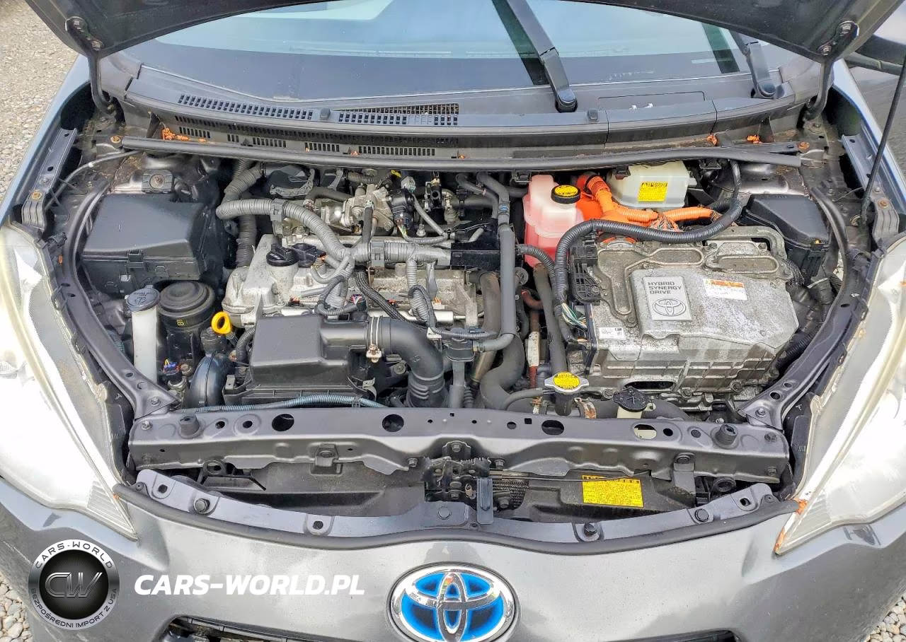 2012 Toyota Prius C Three VIN:JTDKDTB32C1520379 - 11