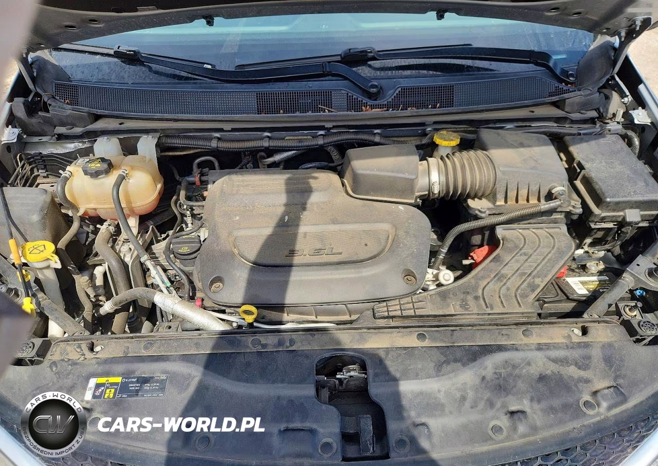 2019 Chrysler Pacifica Touring L VIN:2C4RC1BG1KR731849 - 12