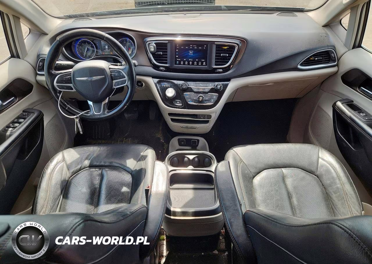 2019 Chrysler Pacifica Touring L VIN:2C4RC1BG1KR731849 - 8