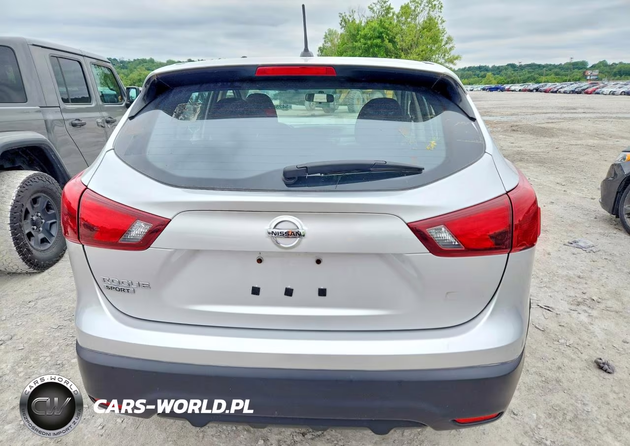2019 Nissan Rogue Sport S VIN:JN1BJ1CP2KW211773 - 6