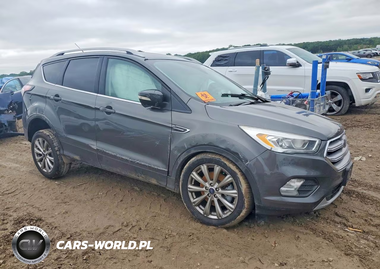 2017 Ford Escape Titanium VIN:1FMCU9JD4HUB52550 - 4