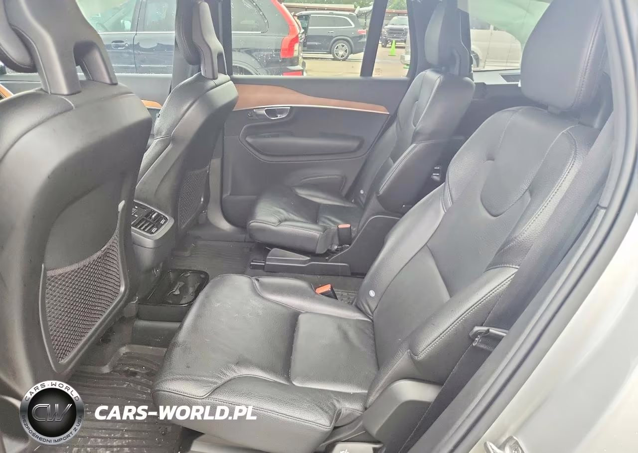 2021 Volvo Xc90 T6 Momentum VIN:YV4A221K7M1692264 - 11