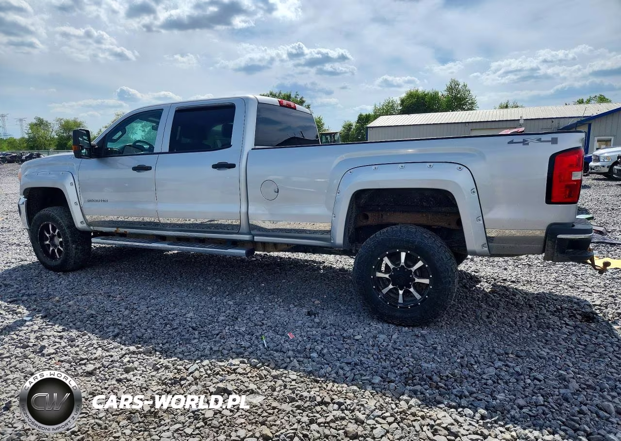 2015 GMC Sierra K2500 Heavy Duty VIN:1GT12XE80FF566929 - 2