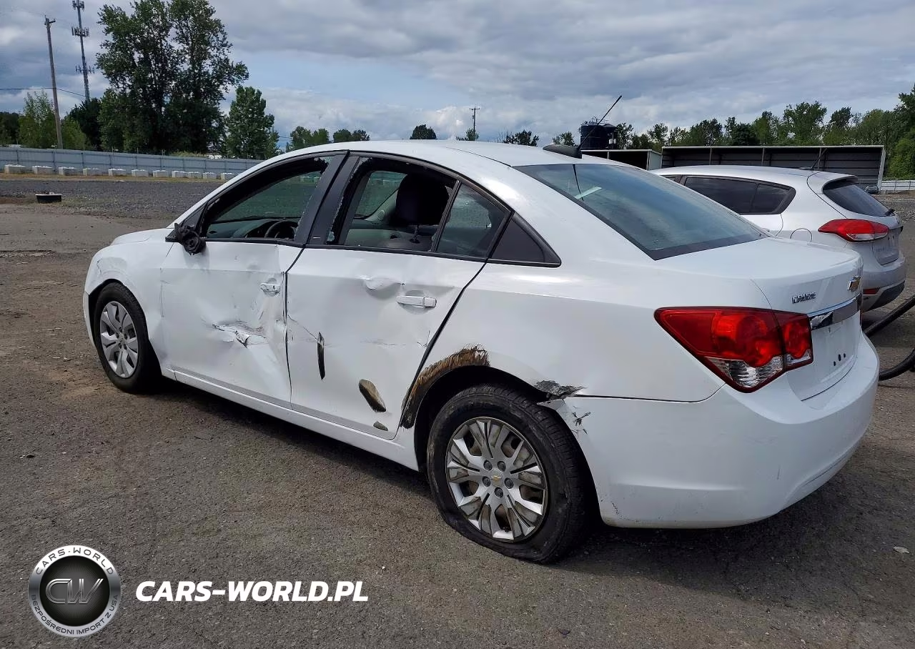 2015 Chevrolet Cruze Ls VIN:1G1PA5SG9F7233919 - 2