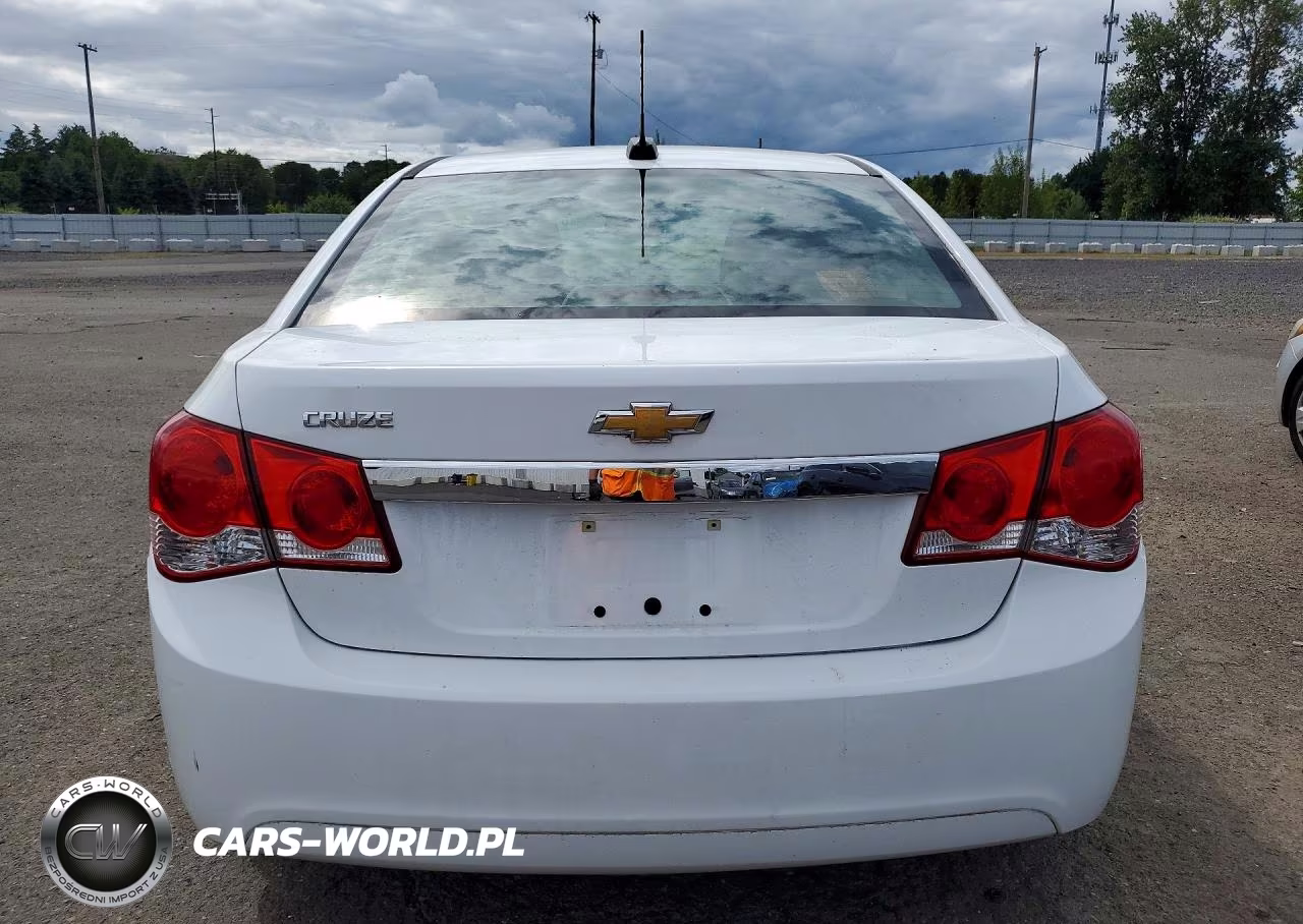 2015 Chevrolet Cruze Ls VIN:1G1PA5SG9F7233919 - 6