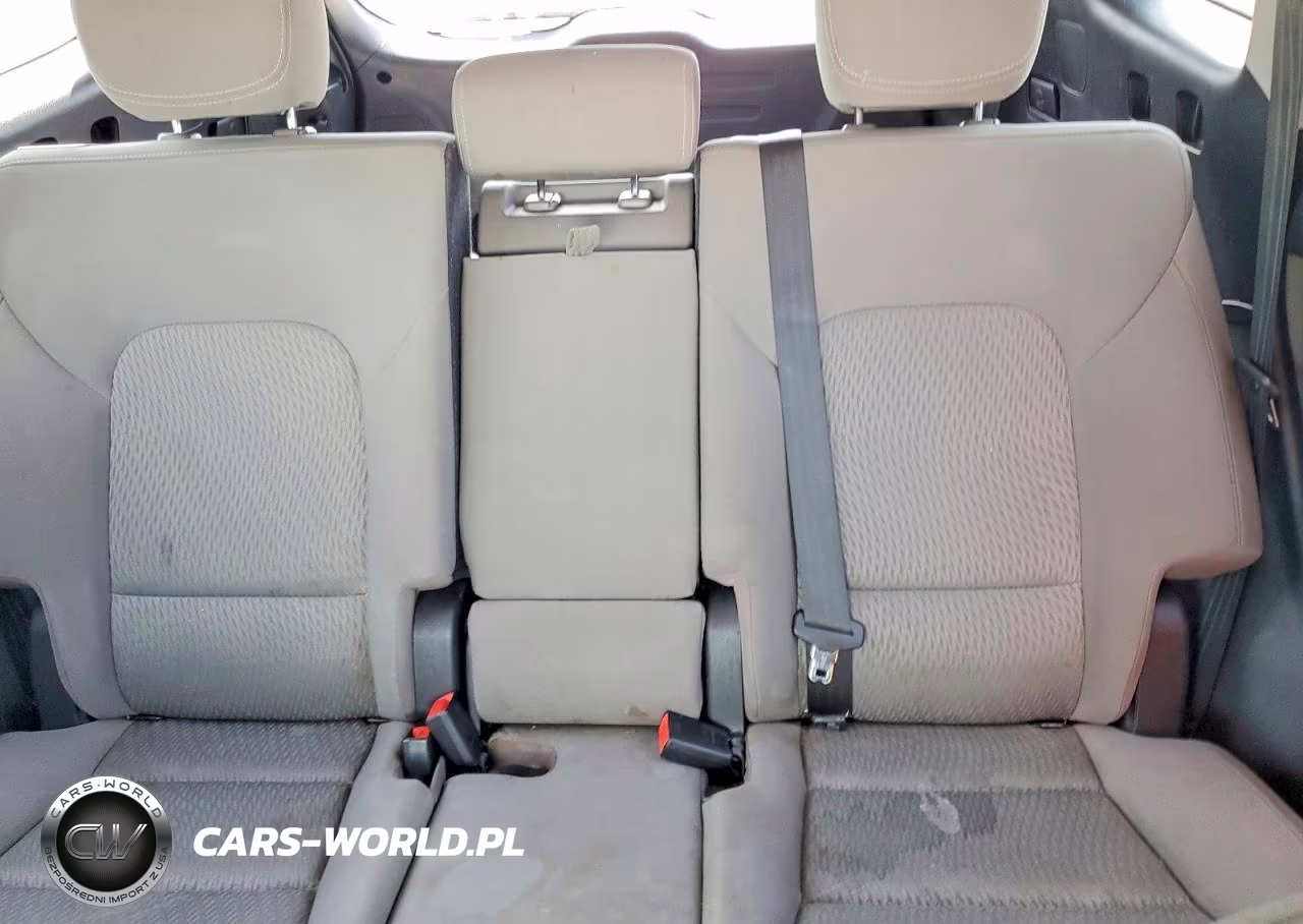 2017 Hyundai Santa Fe Se VIN:KM8SMDHF1HU181980 - 10