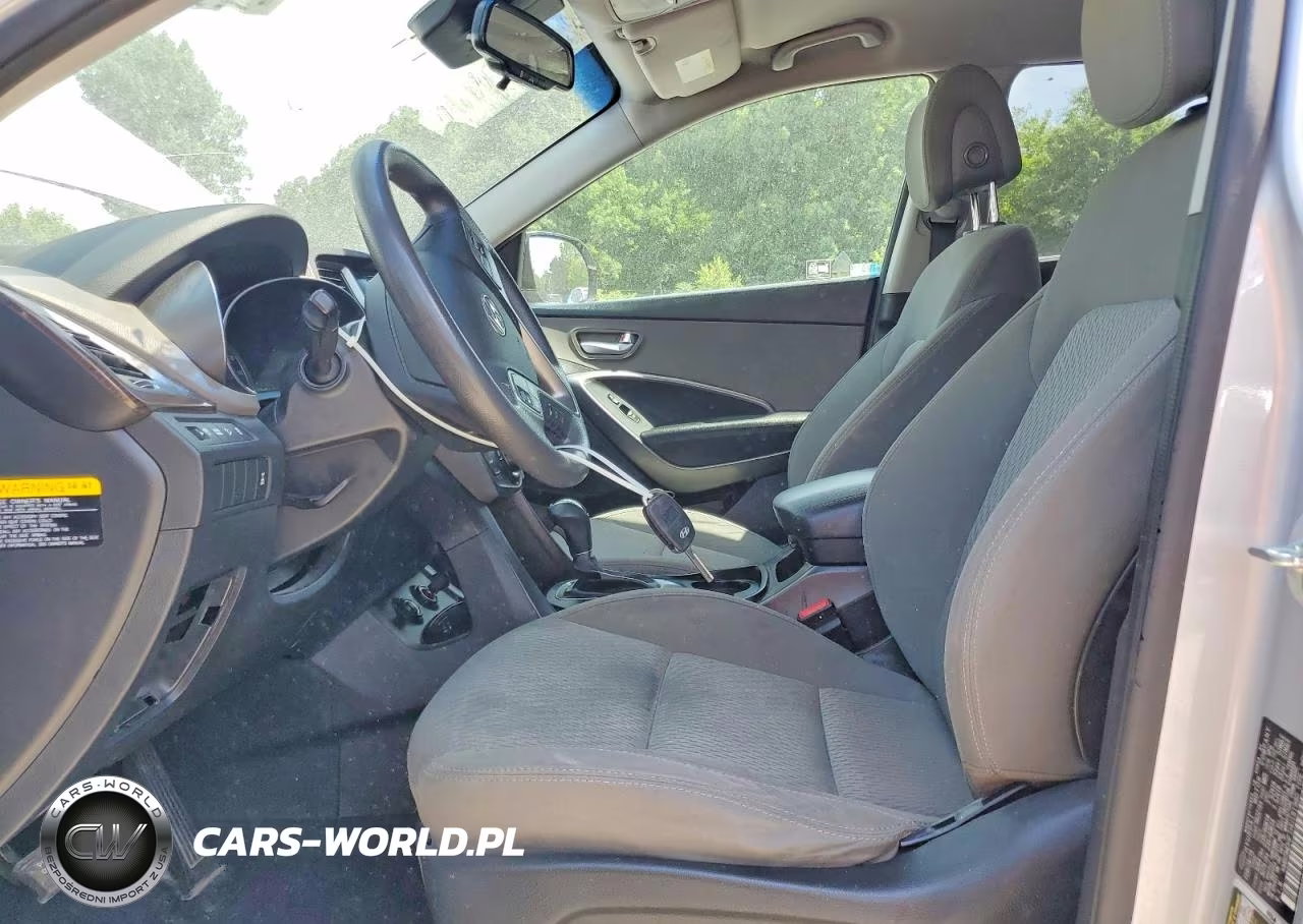 2017 Hyundai Santa Fe Se VIN:KM8SMDHF1HU181980 - 7