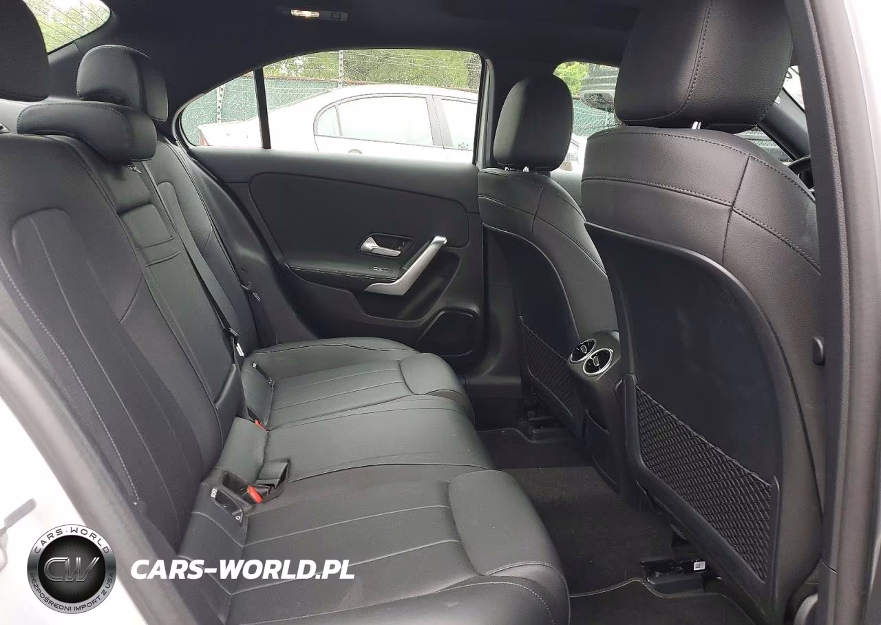 2020 Mercedes-Benz A 220 4Matic VIN:W1K3G4FB2LJ203551 - 10