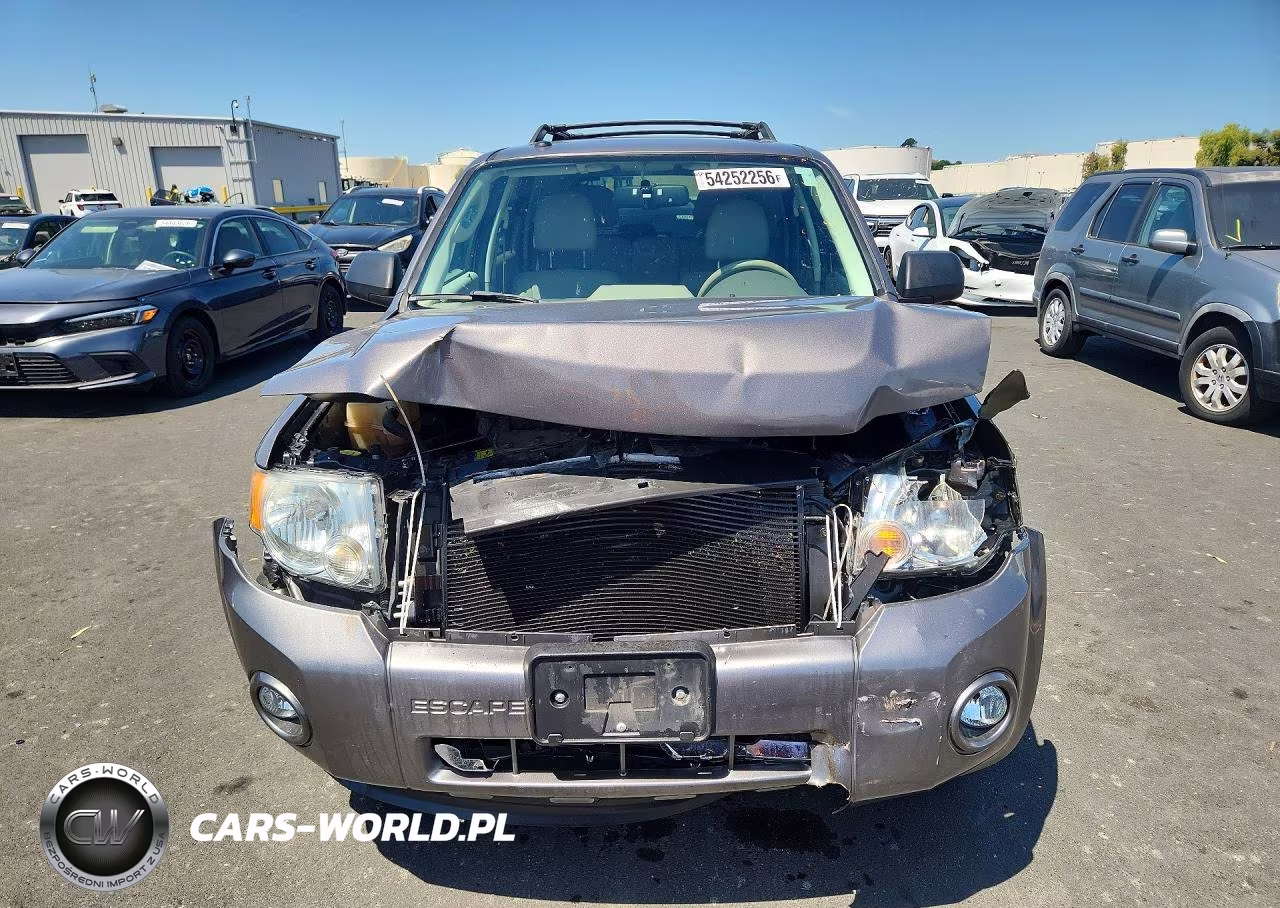 2012 Ford Escape Xlt VIN:1FMCU0DG6CKA84564 - 5