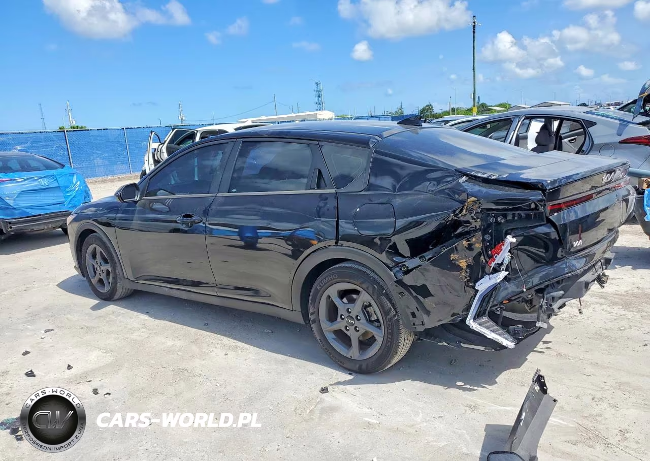 2025 Kia K4 Lxs VIN:3KPFT4DE0SE118770 - 2