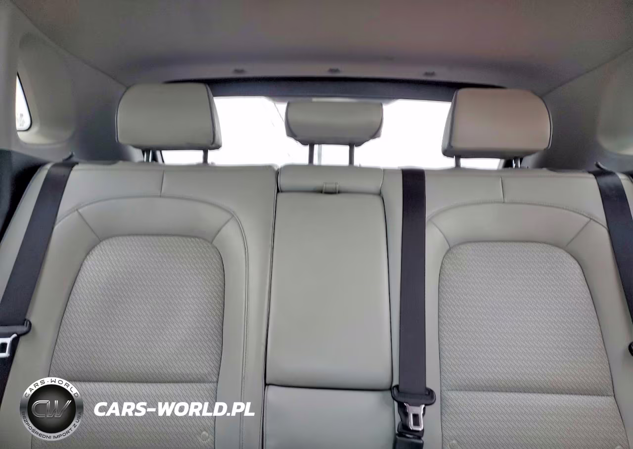 2020 Hyundai Kona Limited VIN:KM8K33AG6LU090356 - 10