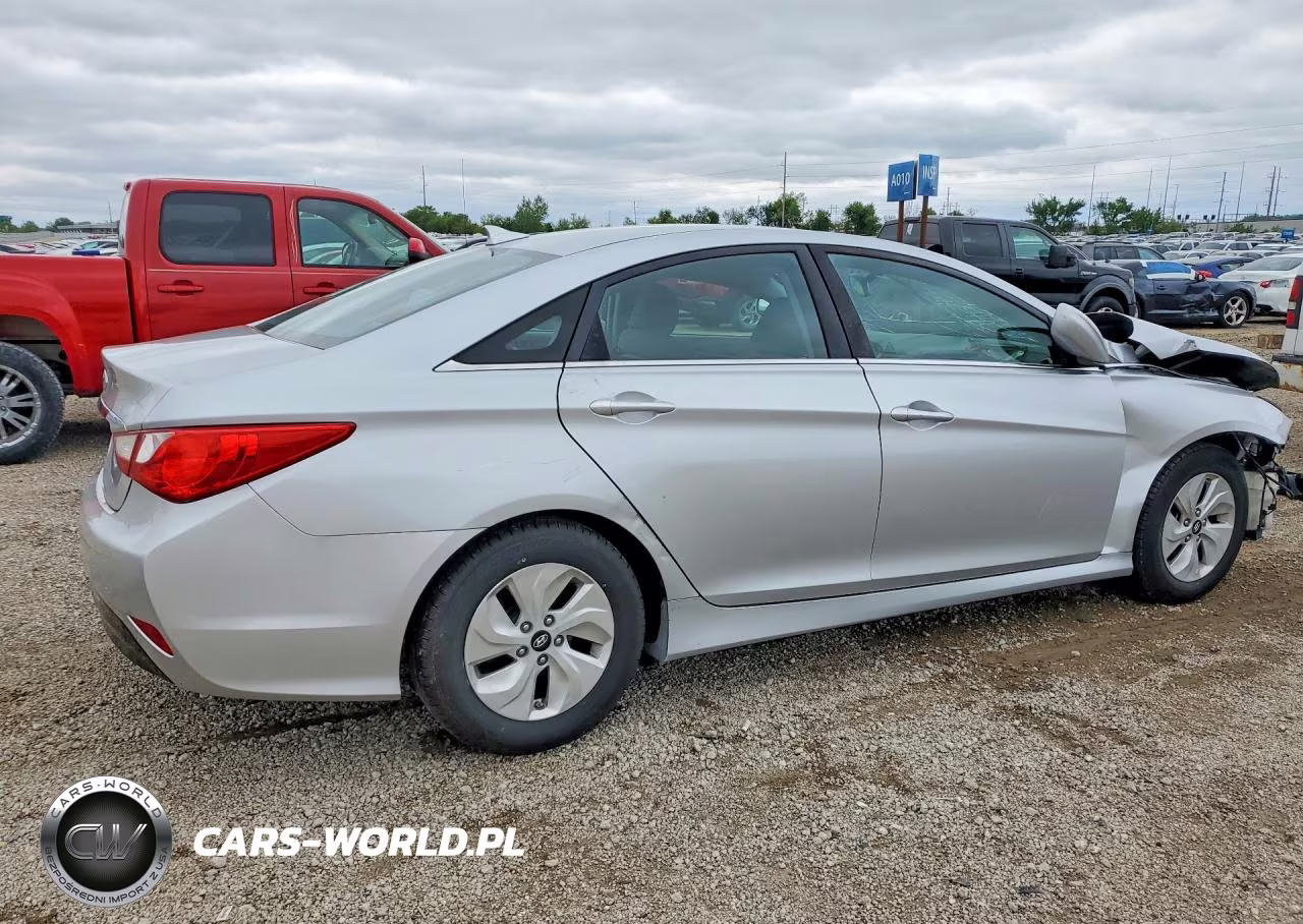 2014 Hyundai Sonata Gls VIN:5NPEB4AC6EH813899 - 3