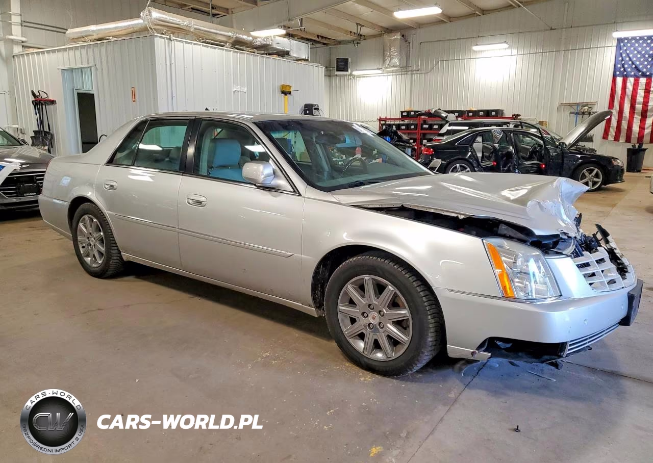 2011 Cadillac Dts Premium Collection VIN:1G6KH5E65BU110732 - 4