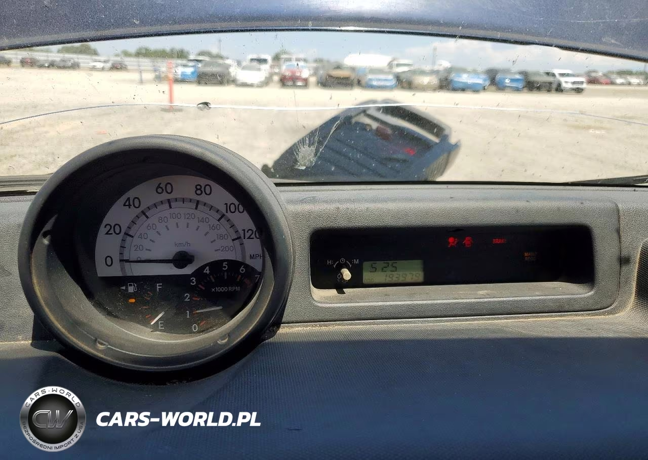 2005 Toyota Scion Xb VIN:JTLKT334250206853 - 9