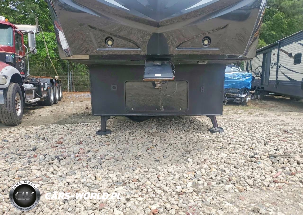 2015 Heartland Road Warrior Camper VIN:5SFCG4437FE294297 - 8