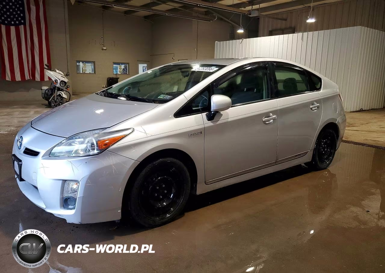 2011 Toyota Prius Two