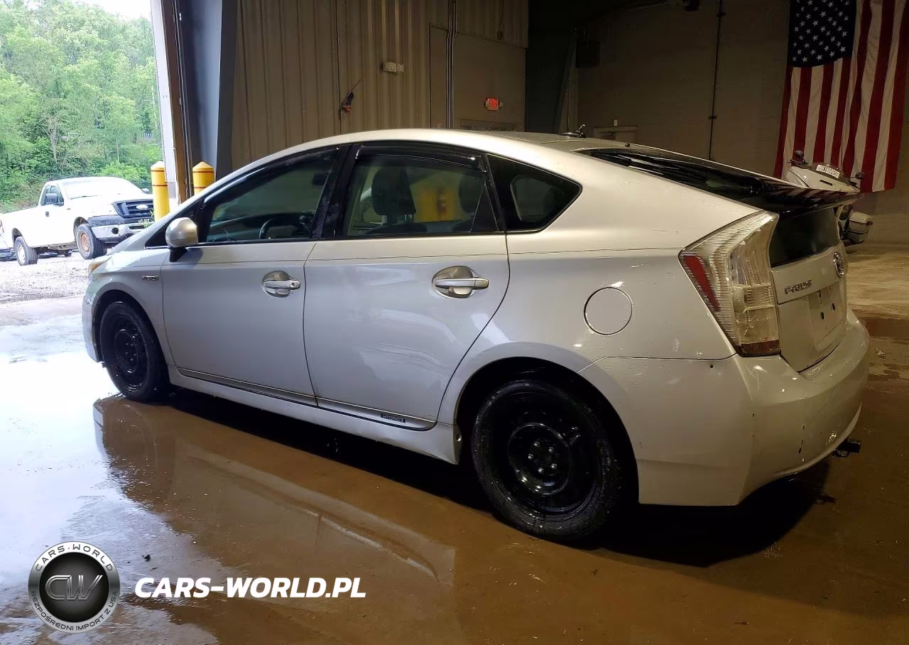 2011 Toyota Prius Two VIN:JTDKN3DU4B5302910 - 2
