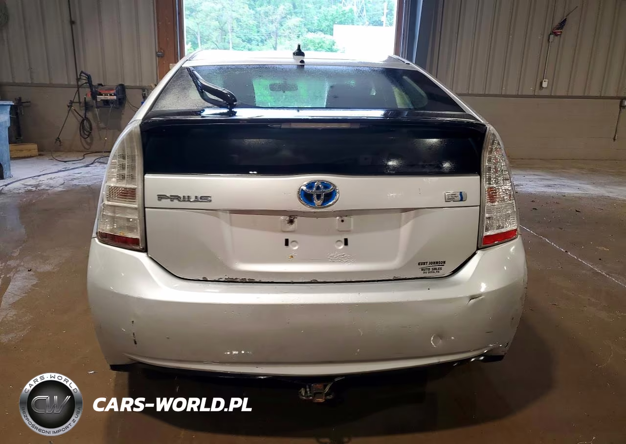 2011 Toyota Prius Two VIN:JTDKN3DU4B5302910 - 6