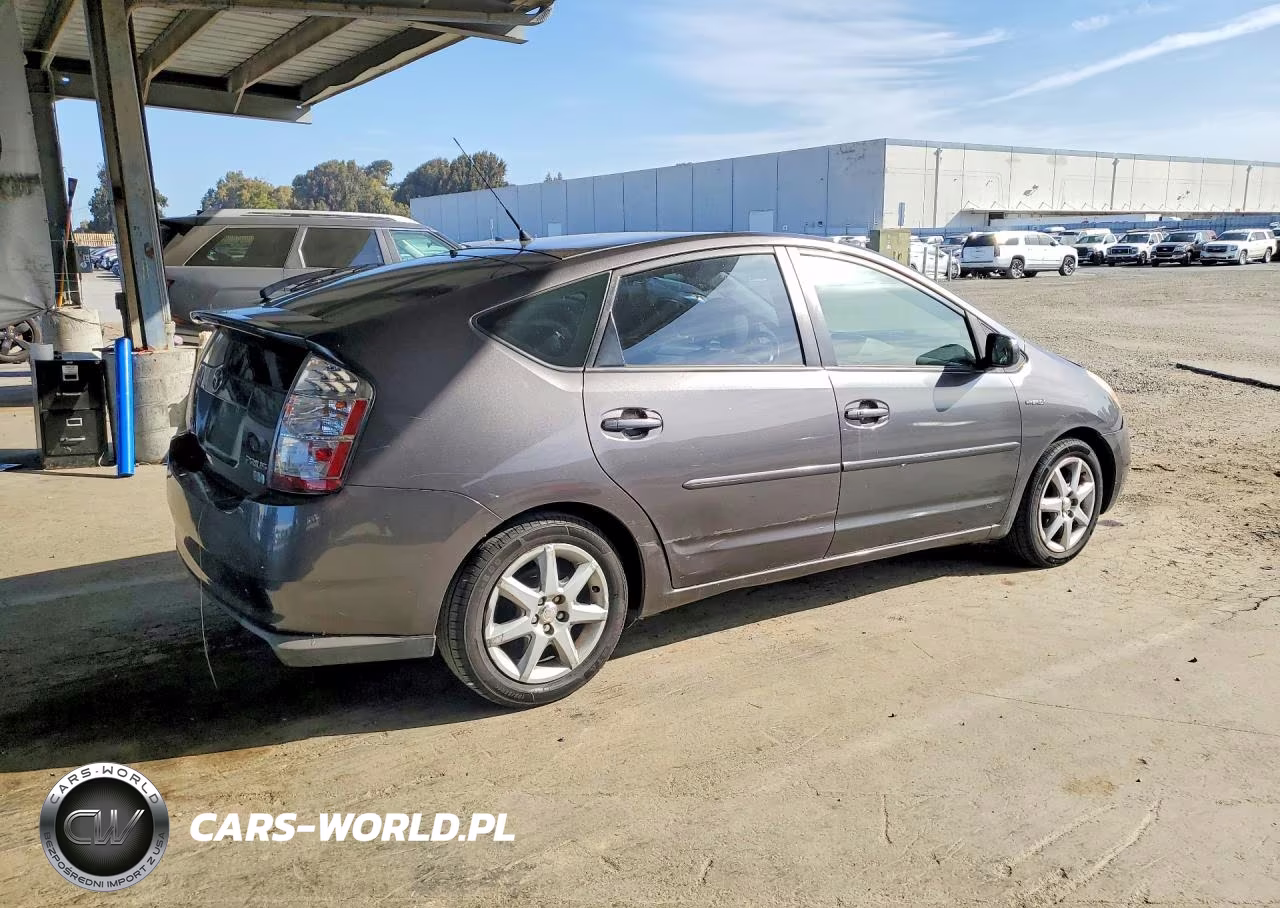2008 Toyota Prius Touring VIN:JTDKB20UX83439296 - 3