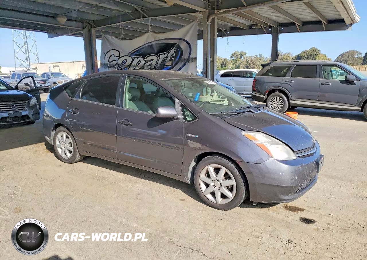 2008 Toyota Prius Touring VIN:JTDKB20UX83439296 - 4