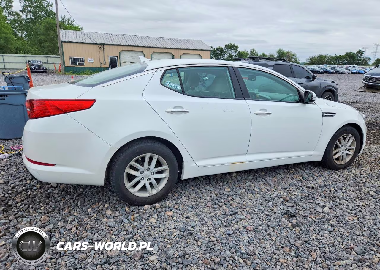 2013 Kia Optima Lx VIN:KNAGM4A79D5329520 - 3