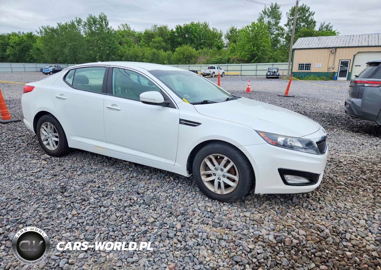2013 Kia Optima Lx VIN:KNAGM4A79D5329520 - 4