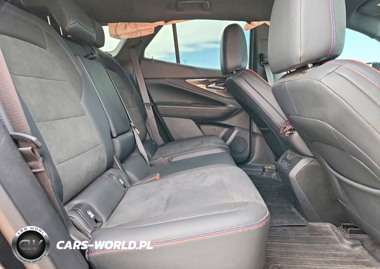 2024 Chevrolet Blazer Rs VIN:3GNKDCRJ4RS125025 - 10