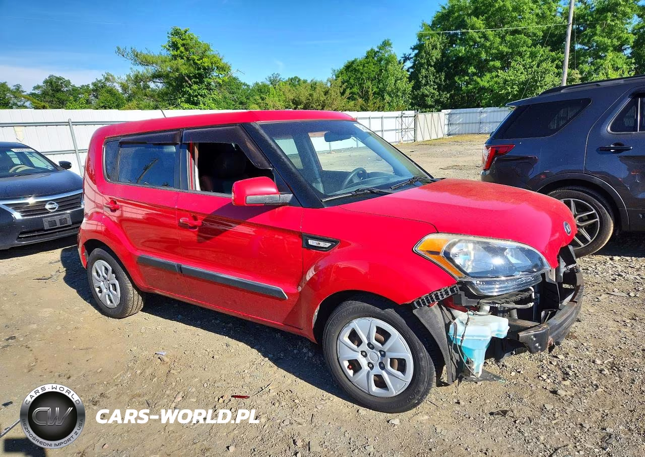 2013 Kia Soul Base VIN:KNDJT2A59D7615564 - 4